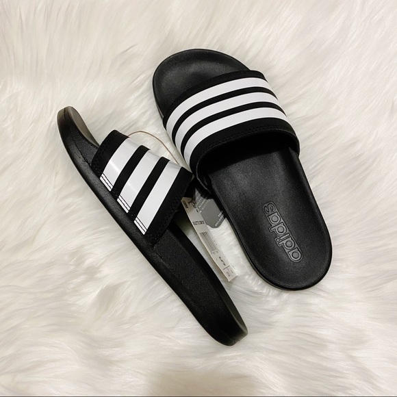 Adidas • Adilette Comfort Slides - Picture 5 of 10